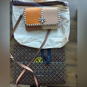 Tory Burch Crossbody wallet